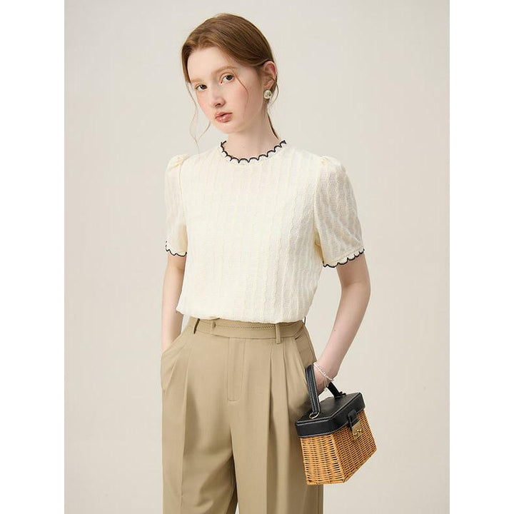 Summer Chic Lace Neckline Knitted Top