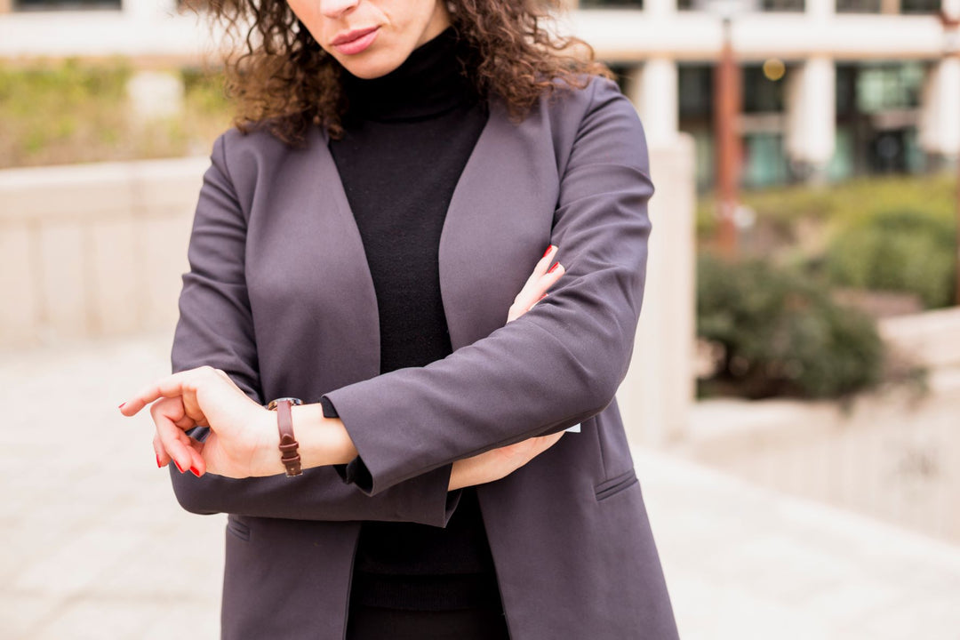 Are Leather Strap Watches for Women Losing Their Charm? Exploring Timeless Styles and Trends
