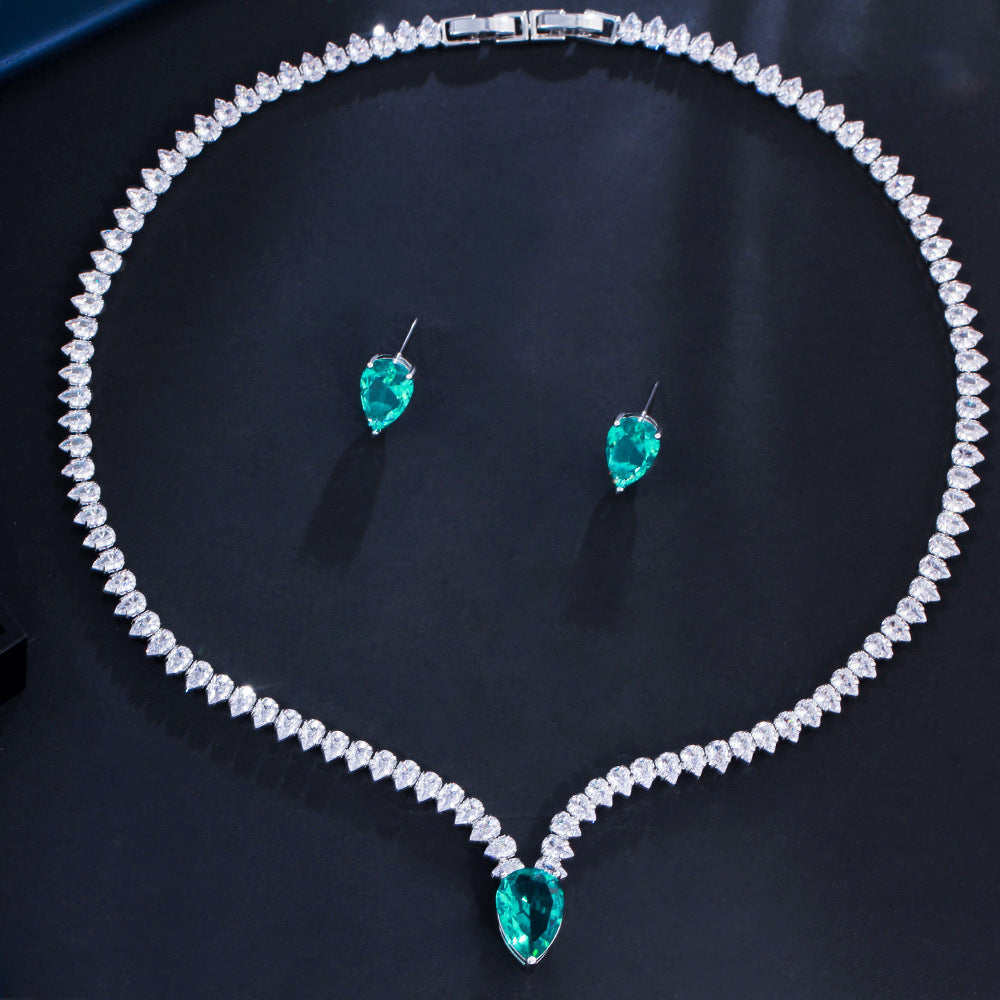 Ear Stud Clavicle Chain Shows Thin Zircon