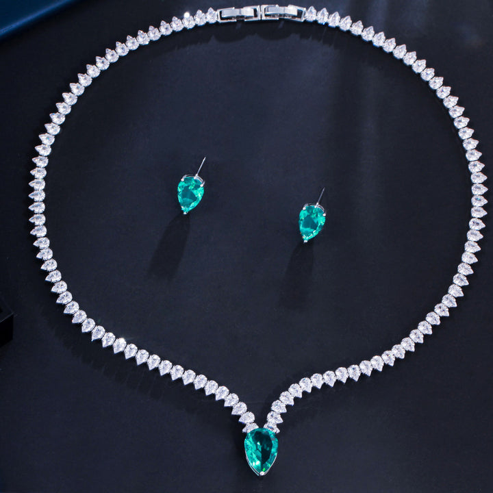 Ear Stud Clavicle Chain Shows Thin Zircon