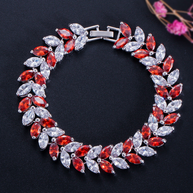 Ladies Fashion Personality New Zircon Bracelet