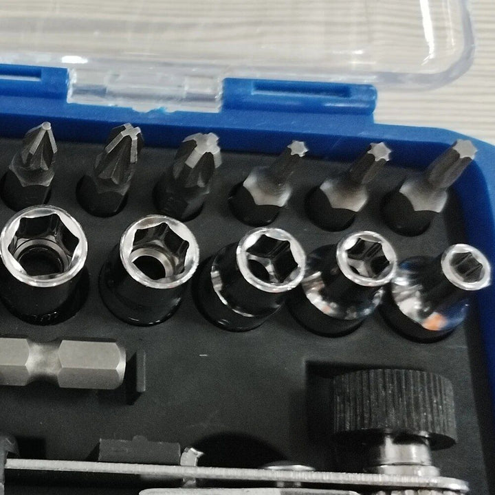 23-Piece Ratchet Wrench and Screwdriver Set