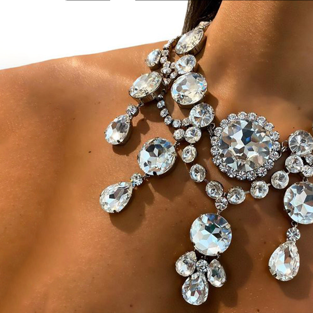 Exaggerated Rhinestone Pendant Necklace Set Fashion