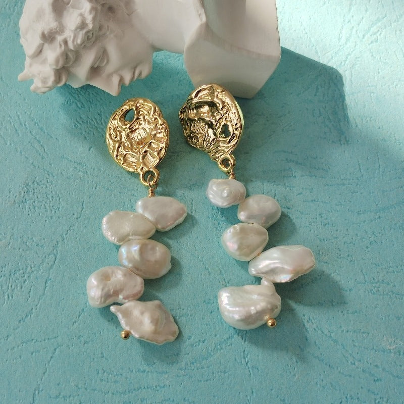 Women's New Fashion Pearl Earrings