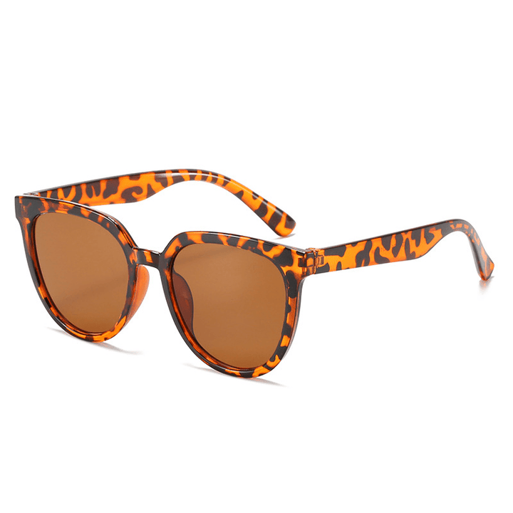 New Milk Tea Color Retro Cat Eye Sunglasses for Ladies - MRSLM